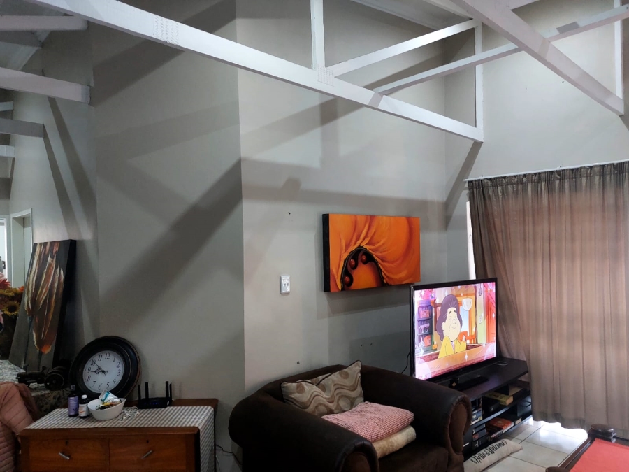 3 Bedroom Property for Sale in Waterval East North West